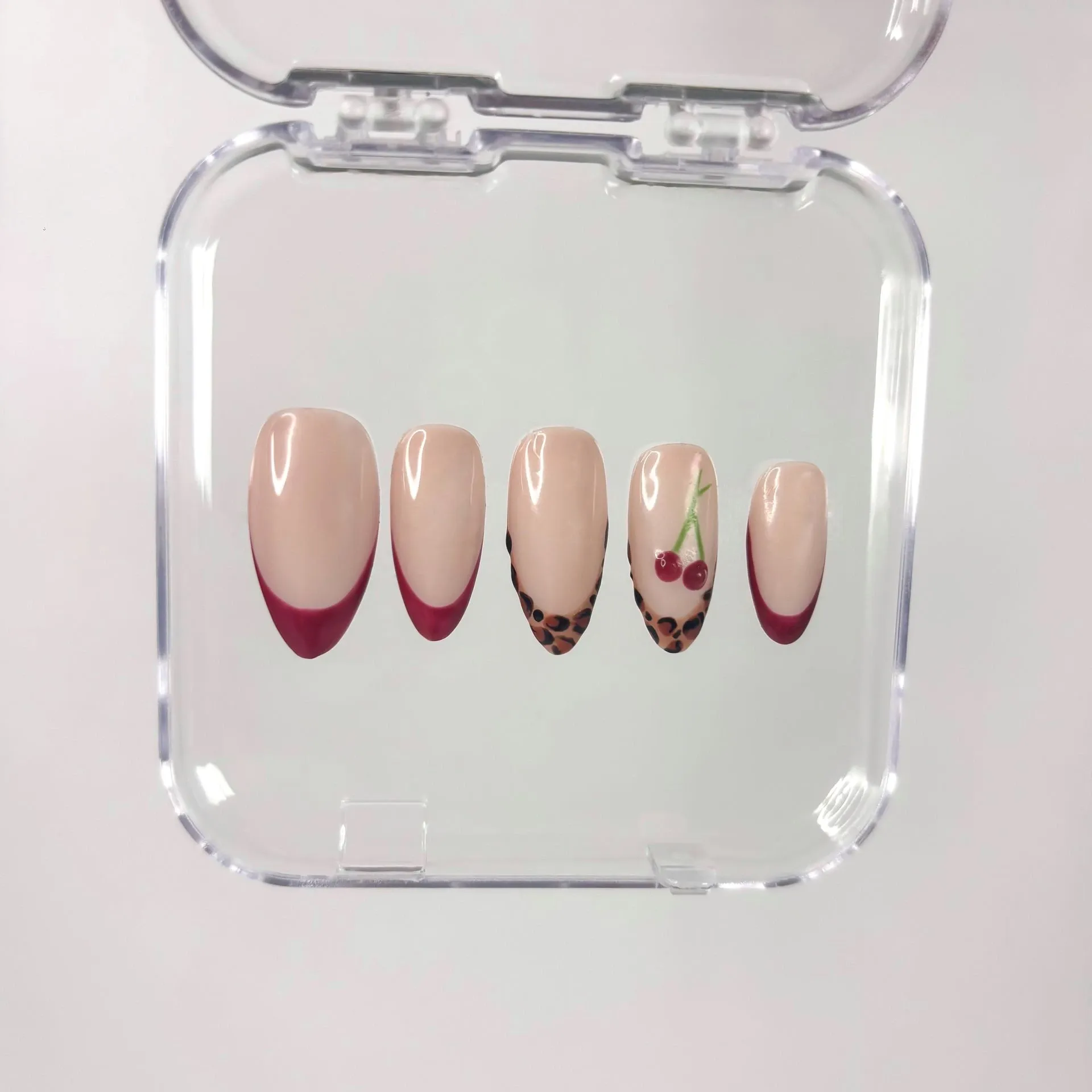 Carmen (Court, Amande, Capsule en cm, Capsule en cm)